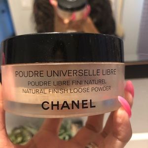 CHANEL universal loose powder